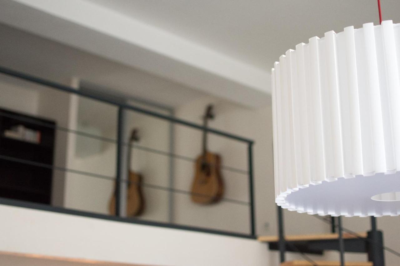 Divonne - Loft Cosy Avec Jardin Partage Apartment อาร์ลส์ ภายนอก รูปภาพ